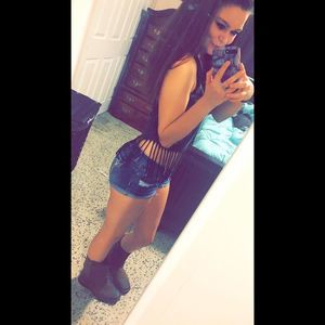 Meet your Posher, Breanna